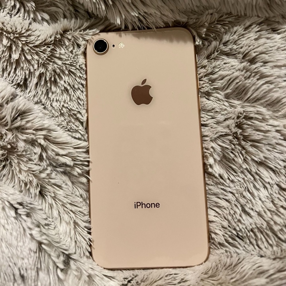 IPHONE 8 ROSEGOLD